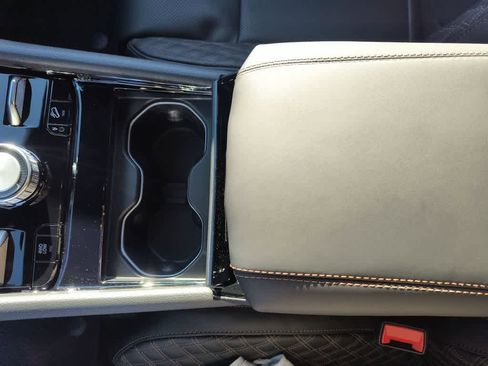 New 2025 Jeep Grand Cherokee L Summit w/ Obsidian Package image 21