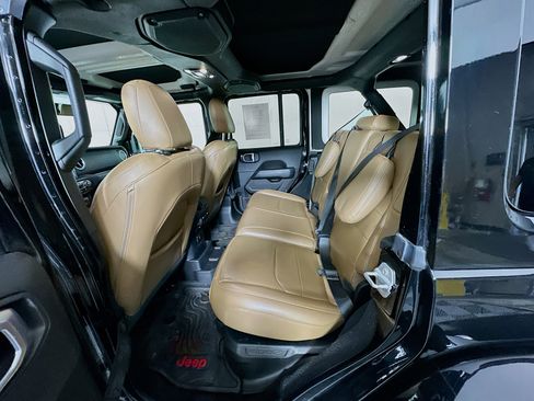 Used 2022 Jeep Wrangler Sahara w/ Cold Weather Group image 26