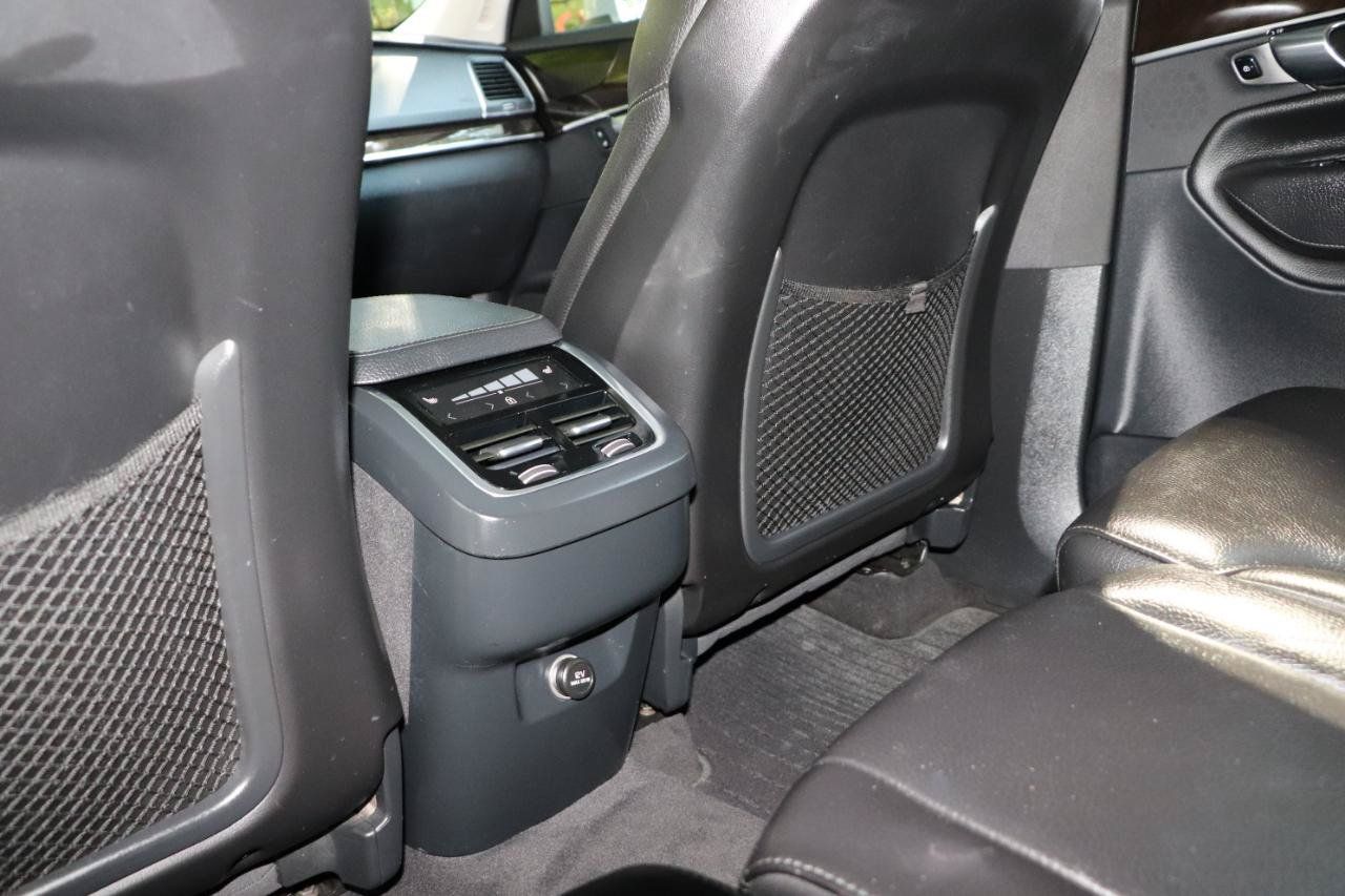 Used 2019 Volvo XC90 T6 Momentum AWD/4WD image 32