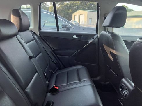 Used 2016 Volkswagen Tiguan S AWD/4WD image 11