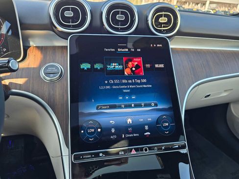 Used 2025 Mercedes-Benz C 300 4MATIC Sedan image 27