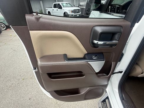 Used 2017 Chevrolet Silverado 1500 LTZ Z71 w/ LTZ Plus Package AWD/4WD image 16