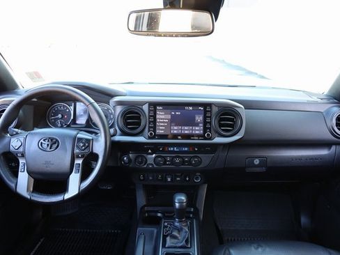 Certified 2020 Toyota Tacoma TRD Off-Road w/ TRD Premium Off Road Package image 13