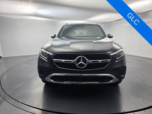 Used 2024 Mercedes-Benz GLC 300 4MATIC image 2
