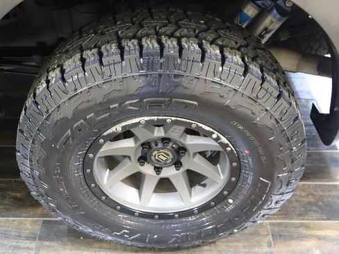 Used 2017 Ford F150 Raptor w/ Equipment Group 802A Luxury image 37