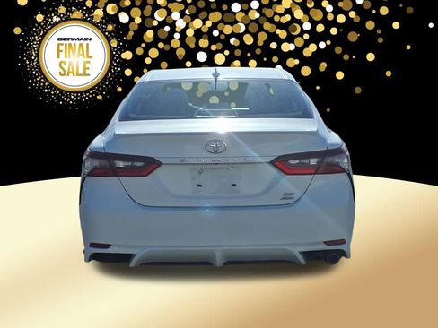 Used 2024 Toyota Camry SE image 6