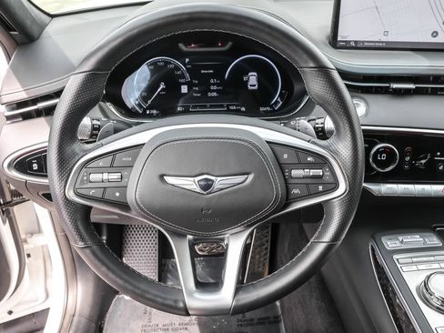 Used 2023 Genesis GV70 3.5T Sport w/ Sport Prestige Package AWD/4WD image 27