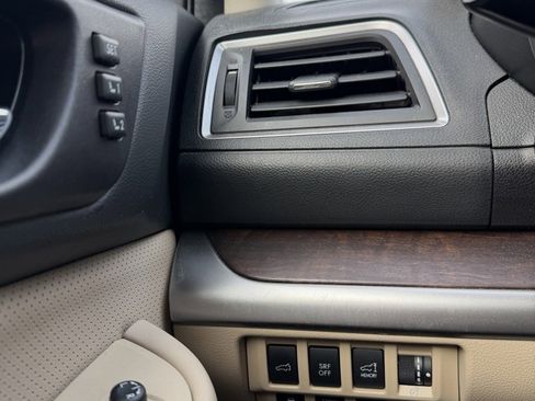 Used 2017 Subaru Outback 2.5i Limited image 18