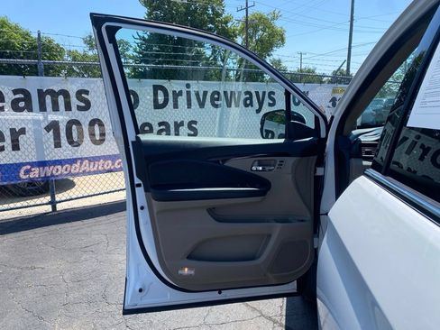 Used 2022 Honda Pilot Touring image 14