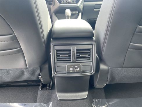 Certified 2025 Subaru Forester Premium AWD/4WD image 25