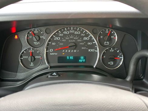 New 2025 GMC Savana 3500 Extended w/ Driver Convenience Package image 25