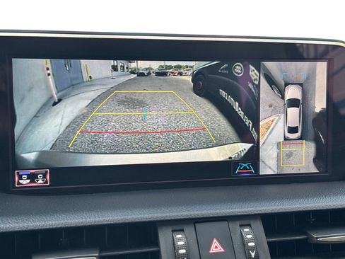 Used 2021 Lexus ES 300h Ultra Luxury w/ Accessory Package 2 FWD image 23