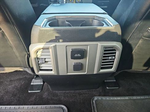 Used 2016 Ford F150 Lariat image 17