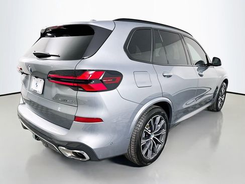 Used 2025 BMW X5 sDrive40i w/ Executive Package RWD image 5