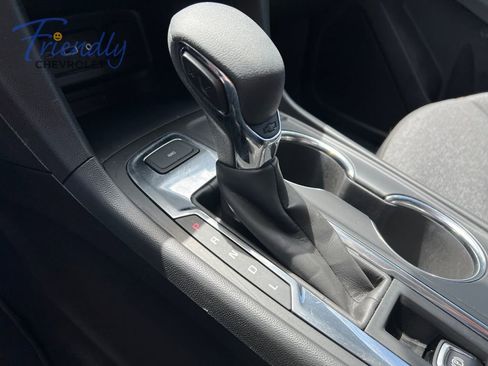 Used 2022 Chevrolet Equinox LT AWD/4WD image 26