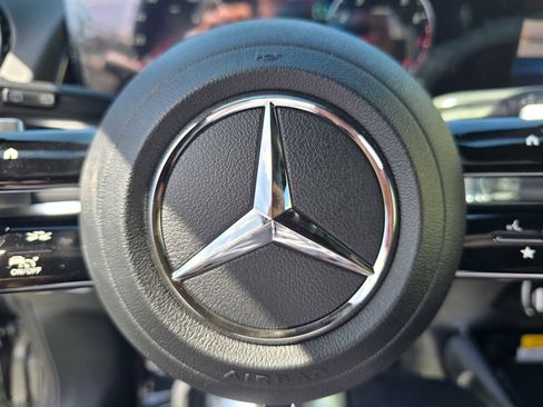 New 2026 Mercedes-Benz GLB 250 4MATIC image 25