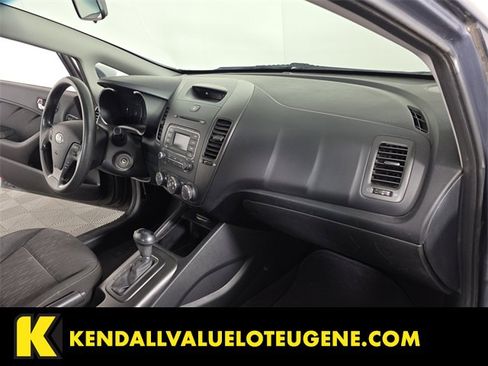 Used 2016 Kia Forte LX image 16