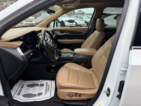 Used 2021 Cadillac XT6 Premium Luxury w/ Platinum Package image 5