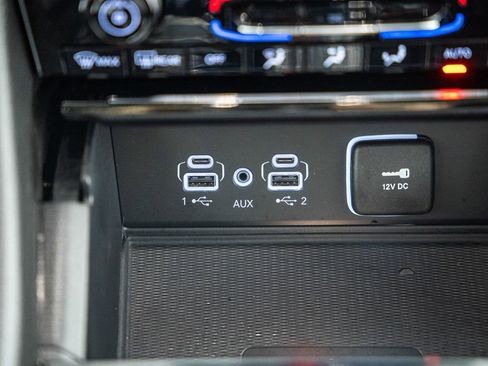 Used 2025 Jeep Grand Cherokee Limited w/ Luxury Tech Group II image 28