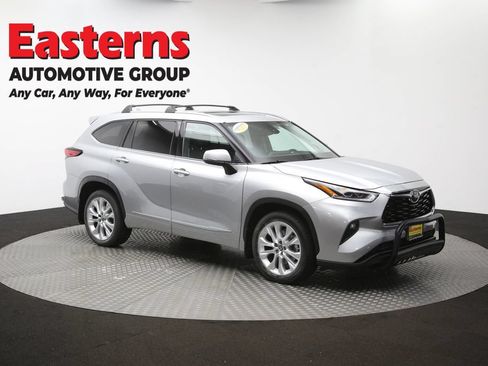 Used 2021 Toyota Highlander Limited AWD/4WD image 53