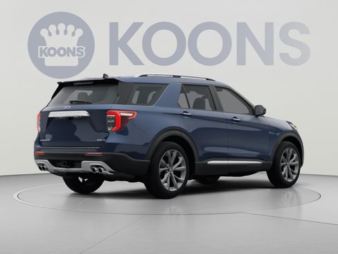 Used 2023 Ford Explorer XLT w/ Equipment Group 202A AWD/4WD image 4