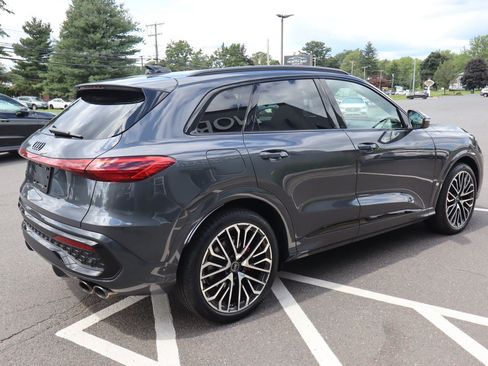 Used 2025 Audi SQ5 Premium Plus AWD/4WD image 6