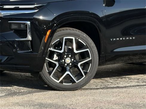 New 2026 Chevrolet Traverse High Country image 9