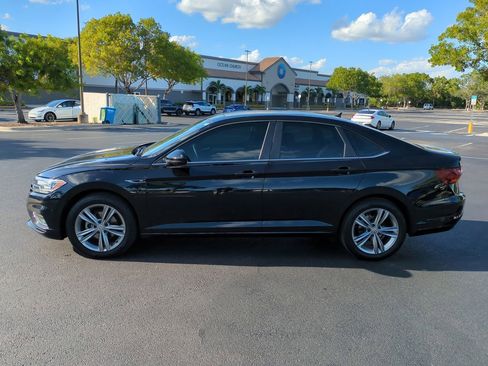 Used 2019 Volkswagen Jetta R-Line image 7