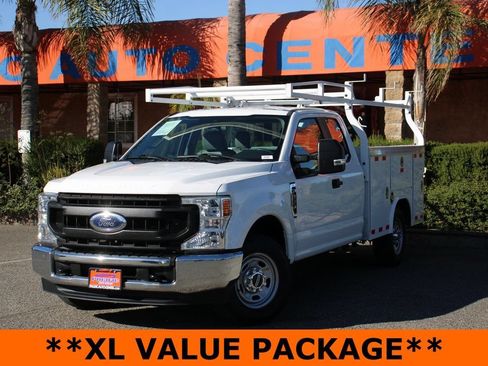 Used 2022 Ford F350 XL w/ Power Equipment Group RWD image 4