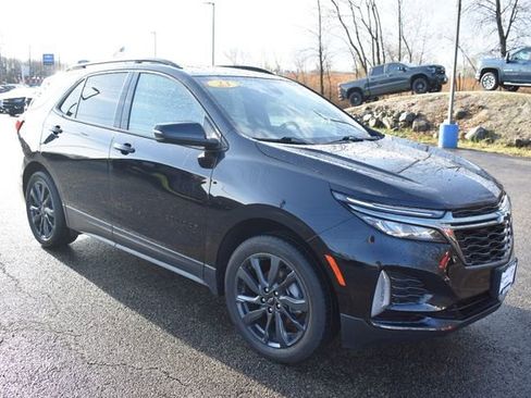 Used 2023 Chevrolet Equinox RS w/ RS Leather Package image 10