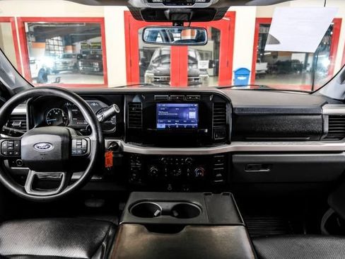 Used 2023 Ford F250 XLT w/ FX4 Off-Road Package AWD/4WD image 13