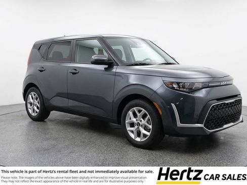 Used 2025 Kia Soul LX w/ LX Technology Package FWD image 1