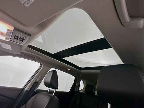 Used 2021 Nissan Rogue SV w/ Premium Package image 21