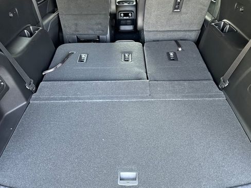 New 2025 GMC Acadia Elevation w/ Elevation Premium Package image 13