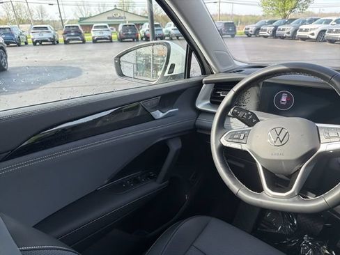 New 2026 Volkswagen Tiguan SE AWD/4WD image 34