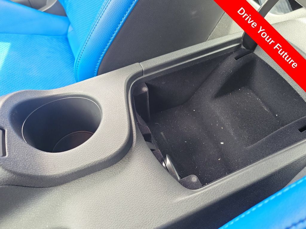 Used 2023 Nissan Z w/ Floor Mat Package (L93) RWD image 13