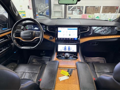 Used 2022 Jeep Grand Wagoneer Series III w/ Rear Seat Video Group 1 image 42