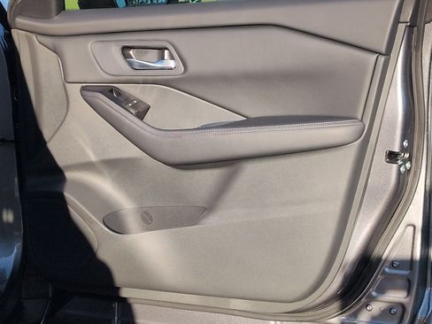 New 2026 Nissan Rogue SV FWD image 31