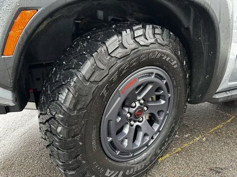 Used 2023 Nissan Frontier PRO-4X w/ Pro Convenience Package image 28