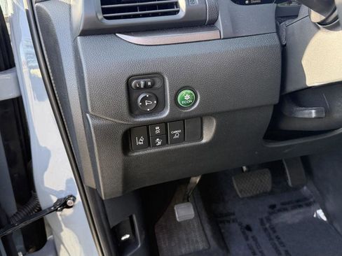 Certified 2024 Honda Ridgeline Sport image 17