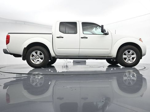 Used 2016 Nissan Frontier SV w/ SV Value Truck Package AWD/4WD image 35