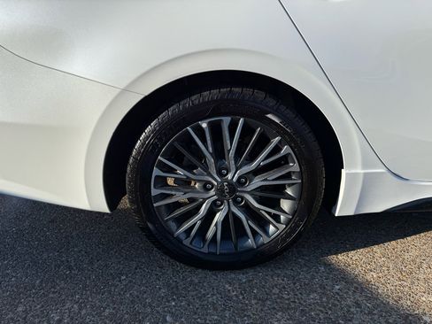 Used 2024 Kia Forte GT-Line w/ GT-Line Premium Package image 6