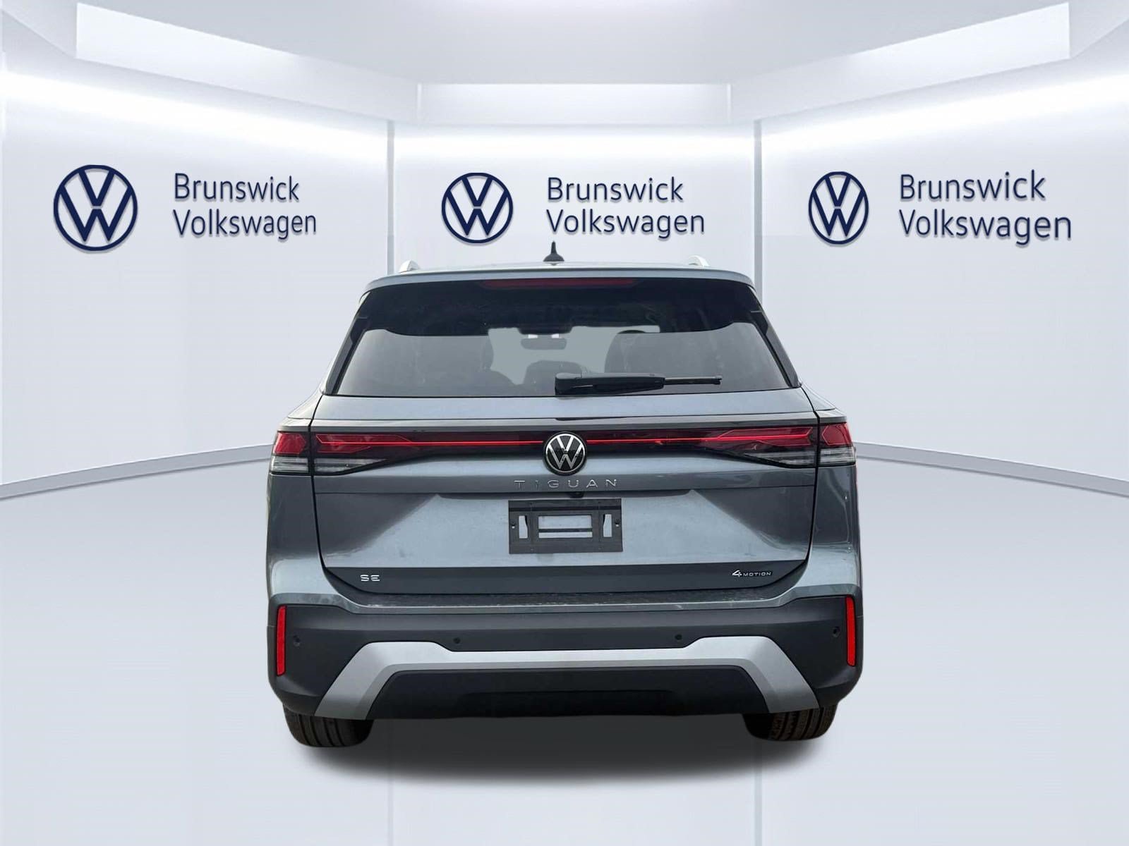 New 2026 Volkswagen Tiguan SE AWD/4WD image 5