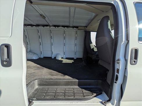 Used 2023 GMC Savana 2500 Extended w/ Driver Convenience Package image 17