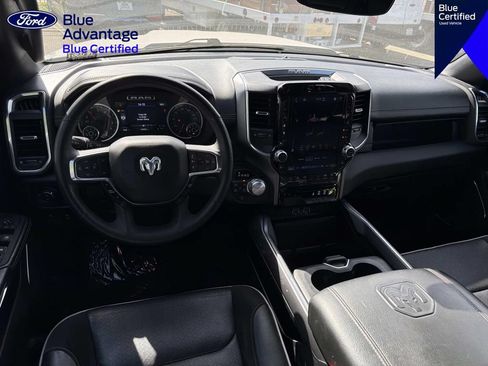 Used 2025 RAM 1500 Laramie AWD/4WD image 9