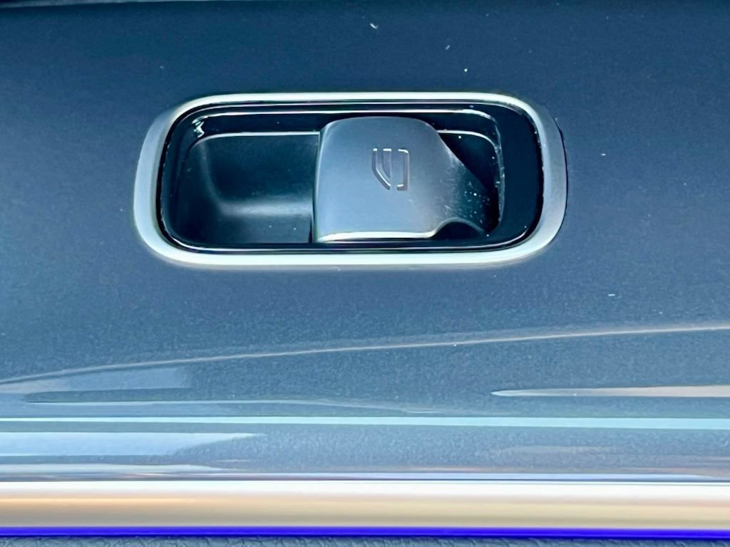 Certified 2023 Mercedes-Benz EQS 450+ 4MATIC SUV image 46