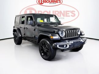 Used 2025 Jeep Wrangler Unlimited Sahara w/ Safety Group video 1