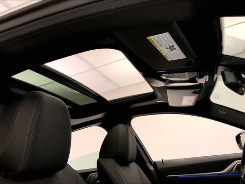 Used 2023 BMW i4 eDrive35 w/ Premium Package RWD image 25