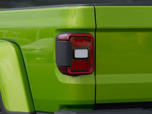 New 2025 Jeep Gladiator Rubicon image 9