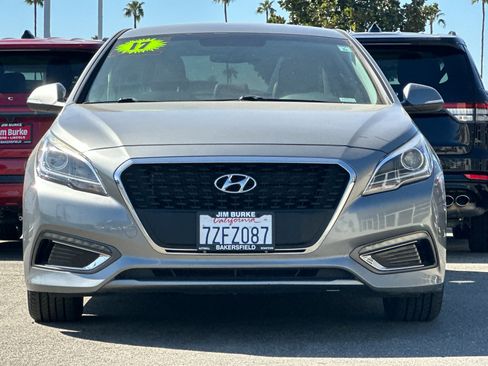 Used 2017 Hyundai Sonata Limited image 9